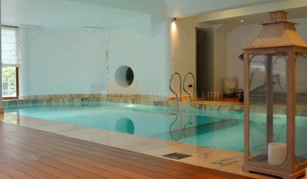 Εσωτερική πισίνα - Indoor swimming pool